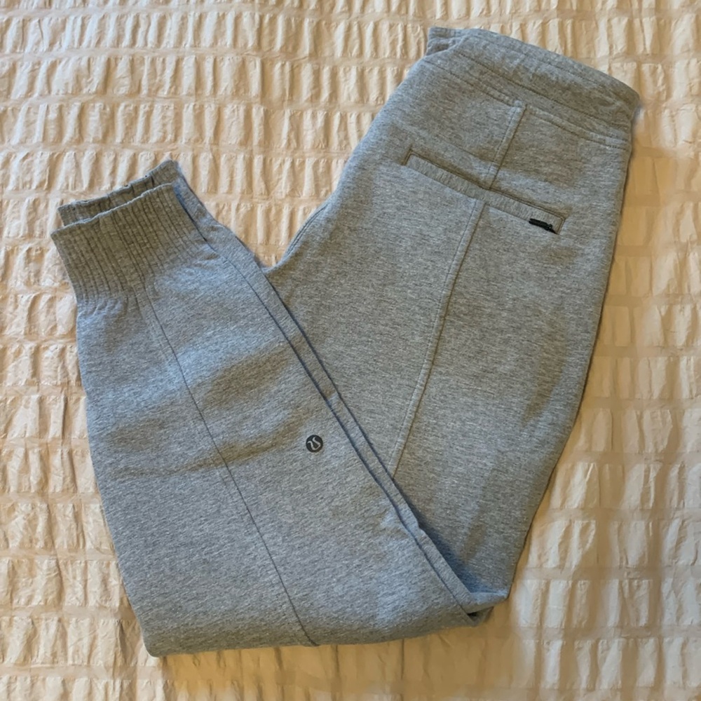 Lululemon Jogger Size 6